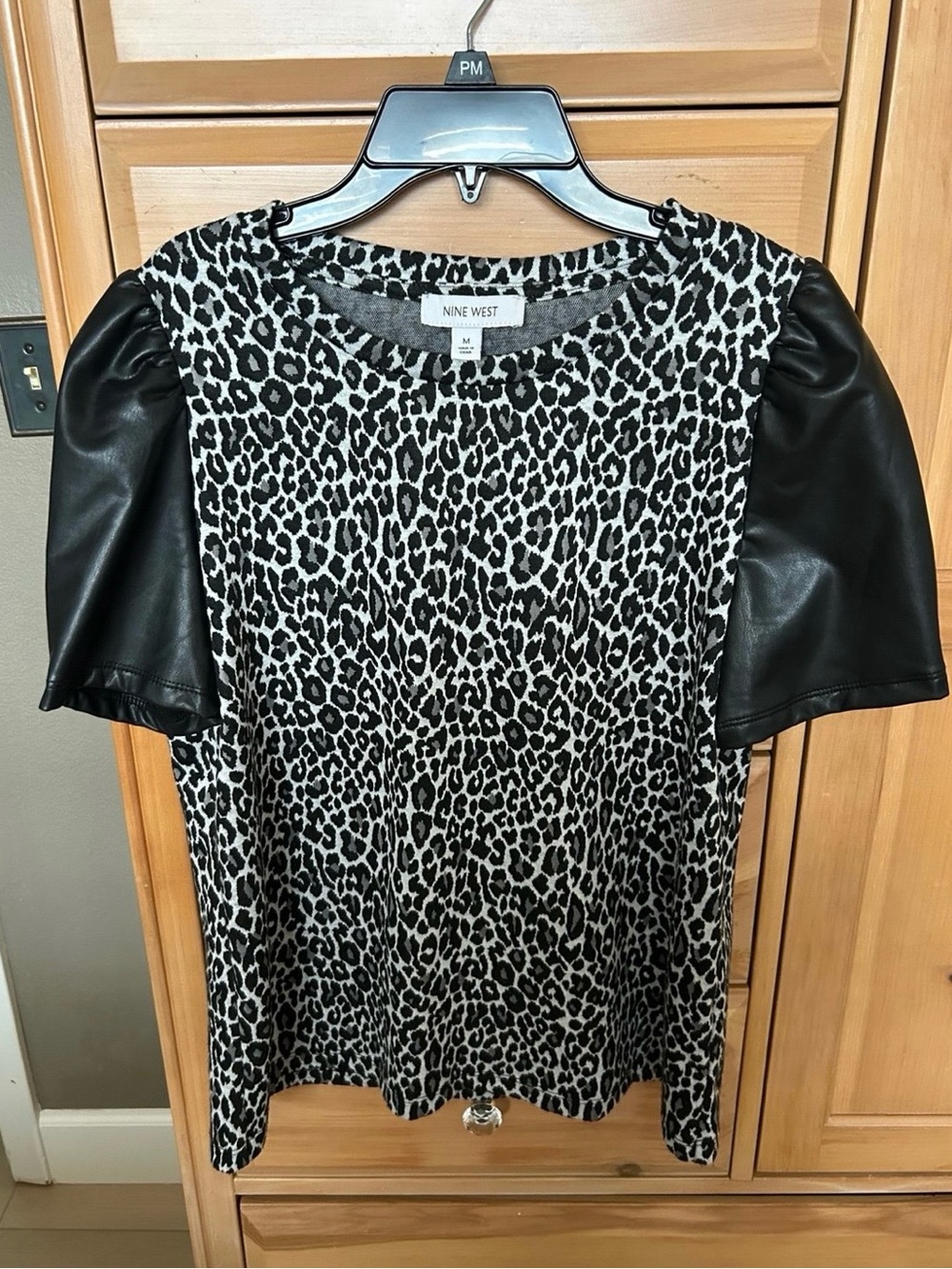 Nine West Black & White Leopard Print Top with Faux Leather Sleeves Size Medium